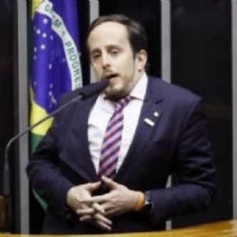 Projeto condiciona efeito de nova lei tributria  incluso em consolidao de normas